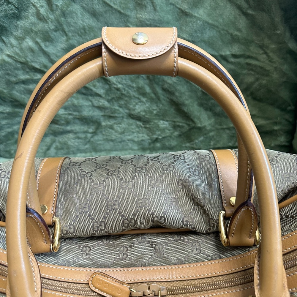 Gucci Brown Monogram Travel Bag - Picture 3 of 16